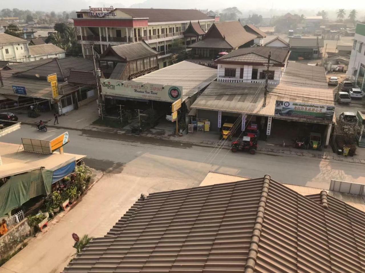 Pangu Hotel - 盘古酒店 Vang Vieng Ngoại thất bức ảnh